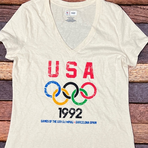 USA 1992 Olympic Cream T-Shirt Womens Vneck Sports Tshirt - Picture 2 of 4